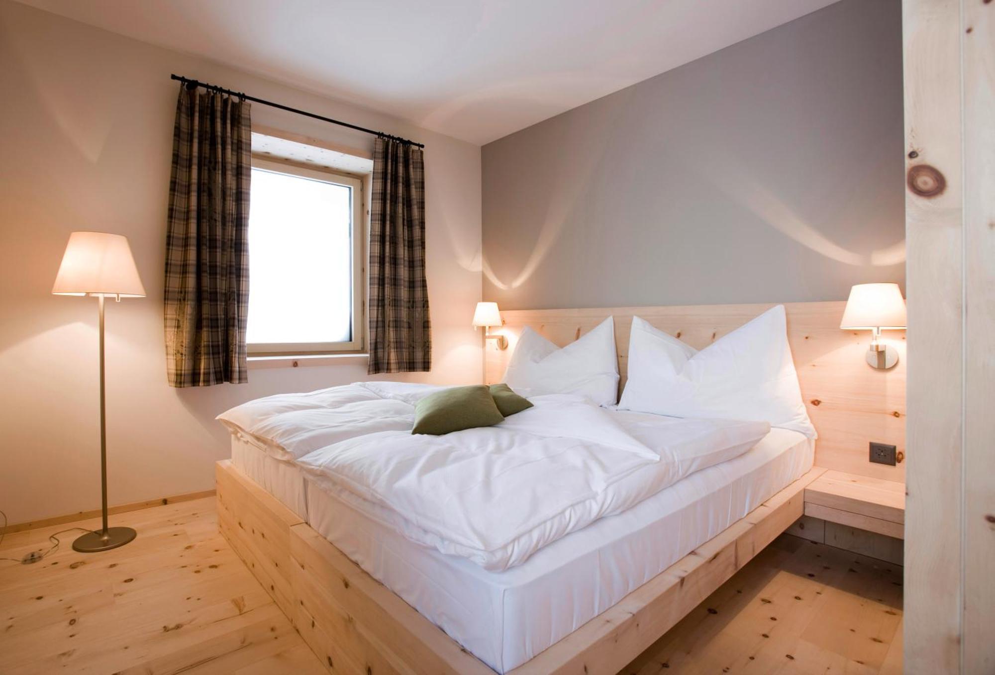Hotel Romantik Muottas Muragl 3*